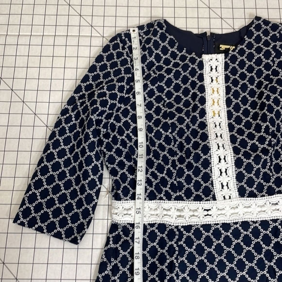 New Alexia Admor navy with lace eyelit pattern dress - Picture 9 of 10